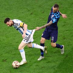 Pochettino replies to critics who say Messi doesn’t defend