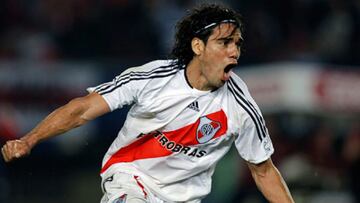 El delantero colombiano jugó en river Plate entre 2004 y 2009