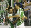 El Betis pone casi los dos pies en Primera División