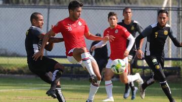 Las Chivas enfrentaron a los Leones Negros de cara al AP19