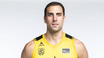 Pablo Aguilar no se recupera de su lesi¨®n y abandona el Tenerife