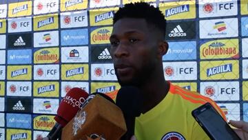 Lerma en zona mixta en la previa del partido contra Chile