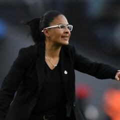 Mónica Vergara satisfecha por los resultados del Tricolor femenil