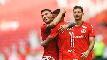 Aránguiz revive en Brasil: brilla en otra posición y se lleva el máximo elogio de Coudet