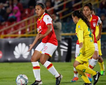 Las Leonas golearon ante 10.000 aficionados que llegaron a El Campín.