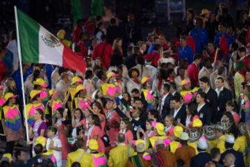 La delegación mexicana en la inauguración de Río 2016