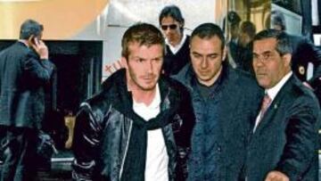 <b>¿NO VUELVE? </b>Beckham podría quedarse en Milán.