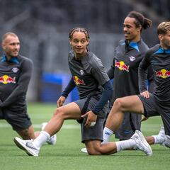 El Leipzig se estrena en Champions sin Olmo y sobre césped artificial