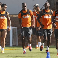 Valencia-Cartagena: A falta de refuerzos, bueno es Kondogbia