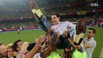 Molina, celebrando un t&iacute;tulo en India con el antiguo Atl&eacute;tico Kolkata.