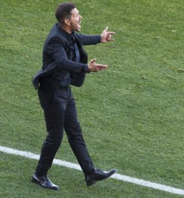 Así fue la intensa pasión de Simeone en la banda ante el Sevilla
