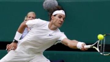 <b>CON SUSPENSE. </b>Nadal pudo con el argentino Del Potro a pesar de tener que ser asistido por unos fuertes dolores en el pie (imagen superior izquierda).