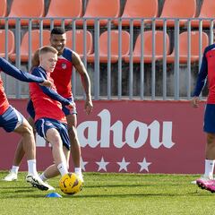 Vermeeren va convocado ante el Valencia y Moise Kean viaja a Madrid