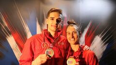 Javier Perez Polo y Cecilia Castro, con las medallas conseguidas en el Europeo de Taekwondo de Manchester.