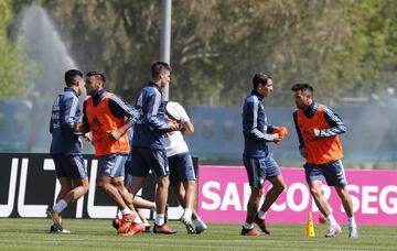 Messi feliz, durante el entrenamiento con Argentina