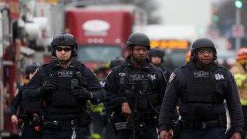 Reportan un tiroteo múltiple en la estación de la calle 36 en Sunset Park, en Brooklyn, Nueva York. Las autoridades confirman trece personas heridas.