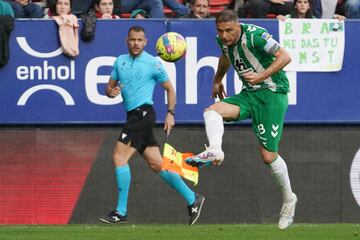 Real Betis' Spanish midfielder Joaquin shoots the ball during the Spanish league football match between CA Osasuna and Real Betis at El Sadar stadium in Pamplona on April 22, 2023. (Photo by CESAR MANSO / AFP)