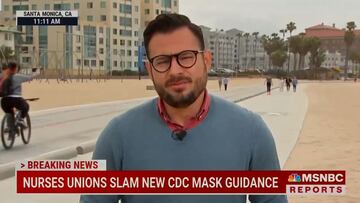 Si vas en bici y haces esto, todo Twitter se mofa de ti: atentos detrás del periodista