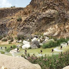 Extraordinario wakeskate en Jordania con Brian Grubb