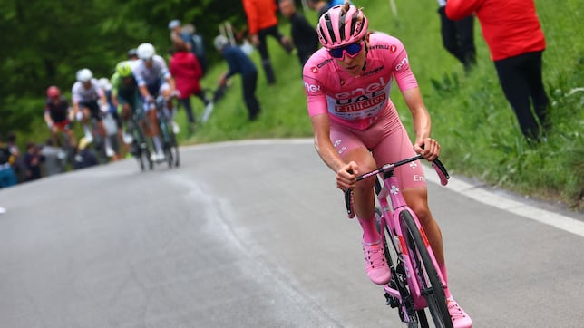 Pogacar arrasa en Monte Grappa y conquista su primer Giro de Italia