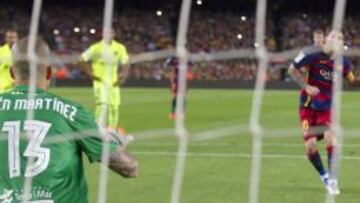 El último fallo. Ante el Levante el balón se le fue alto.