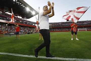 Clasificar al Granada a la Europa League es un hito sin precedentes para el club nazarí. Diego Martínez, alias El Chamán, se ha convertido por méritos propios en uno de los entrenadores con mejor fama de LaLiga a pesar de su juventud y es que el éxito de la temporada pasada no parece ser flor de un día: este curso el Granada marcha sexto con mejores números que en la 2019-20 a estas alturas. Ya se ha especulado con que en un futuro cercano dé un pasito más en su carrera y se marche a un club con más trayectoria histórica.