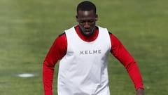 Jémez deja fuera a Advíncula