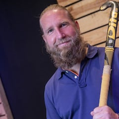 Adrian Lock seguirá al frente de las Redsticks hasta 2024