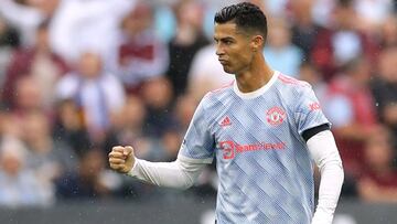 Fútbol - Premier League - West Ham United v Manchester United - London Stadium, Londres, Gran Bretaña - 19 de septiembre de 2021 Cristiano Ronaldo del Manchester United celebra su primer gol.