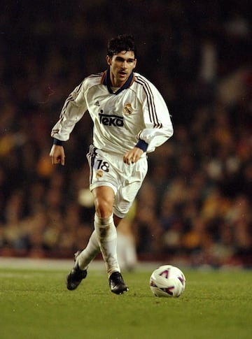 El central acudi¨® a la llamada de Jupp Heynckes, que fue el entrenador que cuatro a?os antes le hab¨ªa hecho debutar con el primer equipo del Athletic. El Madrid abon¨® su cl¨¢usula en las ¨²ltimas horas del plazo de inscripci¨®n para la Champions. Una dolencia card¨ªaca le tuvo un a?o de baja, pero pudo desquitarse siendo titular en la final de la Octava. Jug¨® 149 partidos y gan¨® tres Champions en cinco a?os antes de regresar al Athletic. Entre 2010 y 2013 fue el segundo entrenador en la etapa de Jos¨¦ Mourinho.