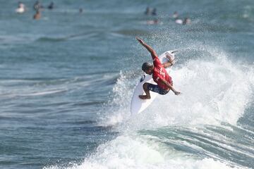 El surfista japons, la gran esperanza local de medalla en el debut del surf en los Juegos Olmpicos, se la jugar en octavos contra el indonesio Rio Waida.