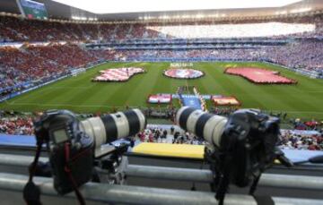 Gran ambiente en el estadio Burdeos. 