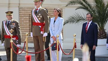 El Rey Felipe VI y la Reina Letizia en el 40 aniversario de la jura de Bandera del Rey Felipe VI en el Ejército de Tierra en la Academia General Militar de Zaragoza a 04 de Mayo de 2024 en Zaragoza (España).
REY FELIPE VI;JURA BANDERA;ACADEMIA GENERAL MILITAR DE ZARAGOZA;CASA REAL;FAMOSOS;
José Ruiz / Europa Press
04/05/2024