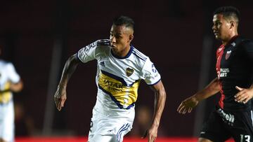 Sebastián Villa durante un partido con Boca Juniors.