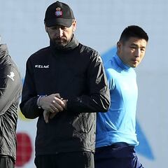 Machín cita a ‘solo' dos jugadores del filial