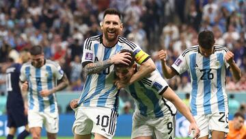 Argentina's Julian Alvarez celebrates scoring their second goal with Lionel Messi REUTERS/Carl Recine.