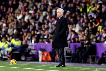 Ancelotti, en el banquillo del Jos Zorrilla.