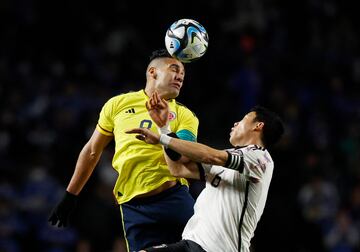 Jhon Jáder Durán y un golazo de chilena de Rafael Santos Borré le dieron la vuelta al marcador tras el primer tanto de Mitoma. Lorenzo mantiene su invicto con la Selección Colombia.