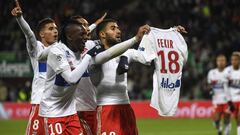 Fekir celebra un gol