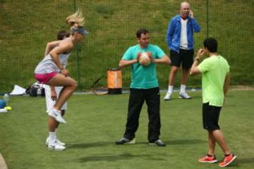 Imágenes del entrenamiento de Sharapova en Wimbledon