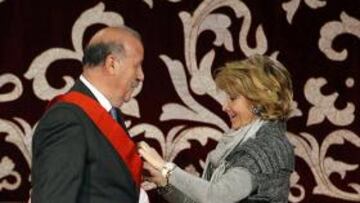 Vicente Del Bosque recibe la Gran Cruz del 2 de Mayo