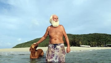 A British man reclaimed an abandoned island in the Seychelles. He gave up a large fortune and invested in environmental conservation.
