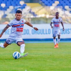 El único chileno que jugó en el PSG: “No pude rodearme de gente correcta”