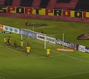 La opción de gol que tuvo Parraguez en su debut en Brasil