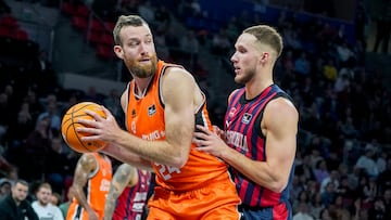 Costello y Sedekerskis.