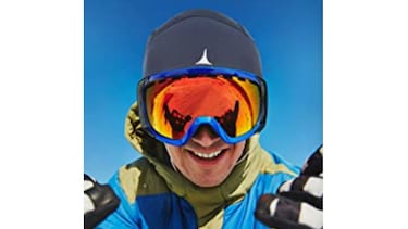 Así es el gorro ‘running’ que se puede llevar debajo de cascos o viseras