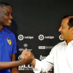 Overbooking: así está la situación de los seis centrales del Valencia