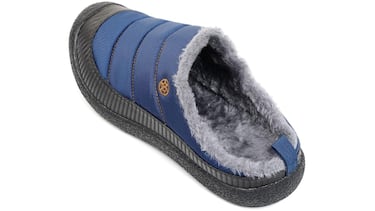 El truco para mantener los pies calientes en invierno lo tienen estas zapatillas de estar por casa