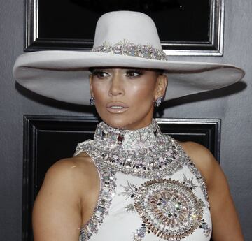 Jennifer Lopez en la alfombra roja de los Grammy 2019