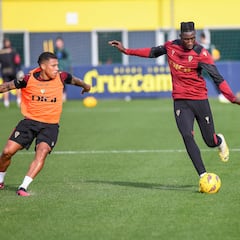 Momo Mbaye, con mercado en Segunda
